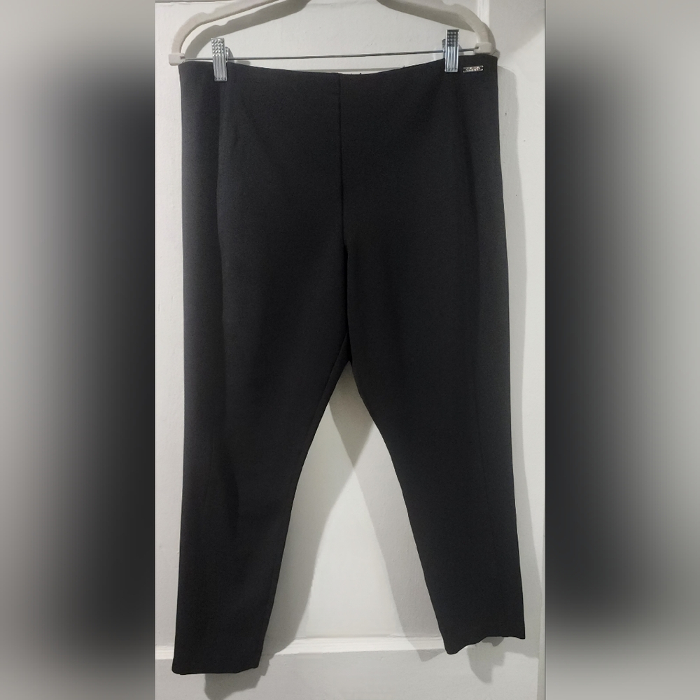 Ivanka Trump Black Cropped Skinny Women's Pants